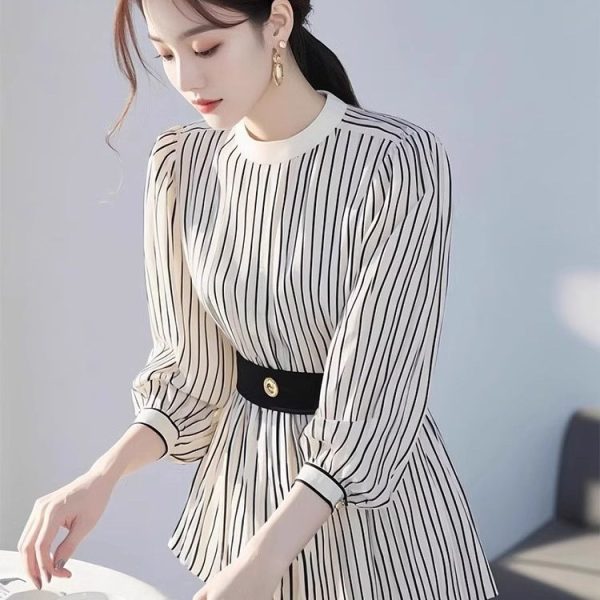 Mature Style Black and White Striped Waist Shirt BSG52